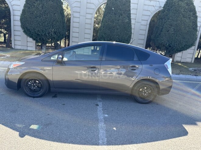 Toyota Prius 2015, 225,308 km - 1.8 l - Gəncə
