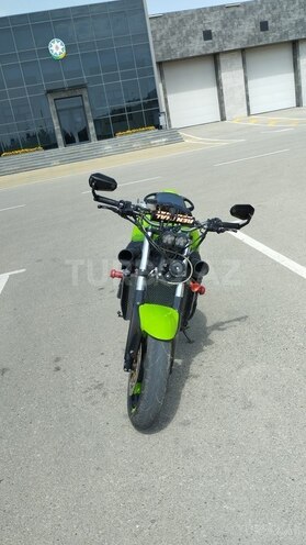 Kawasaki ZX-6R-2