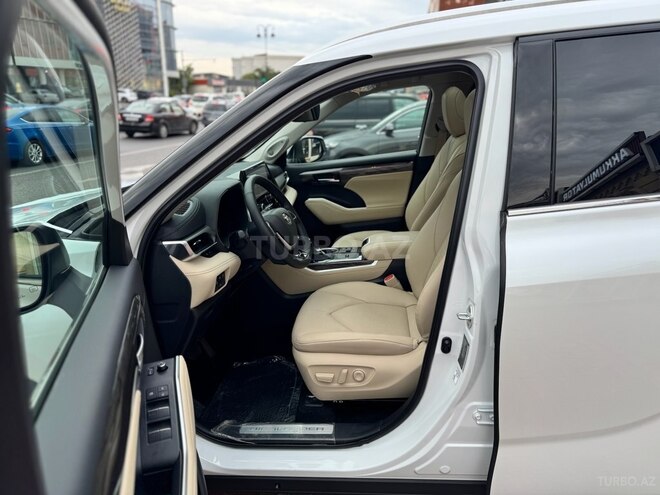 Toyota Highlander 2024, 3,571 km - 2.5 л - Bakı