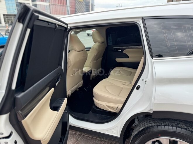 Toyota Highlander 2024, 3,571 km - 2.5 л - Bakı