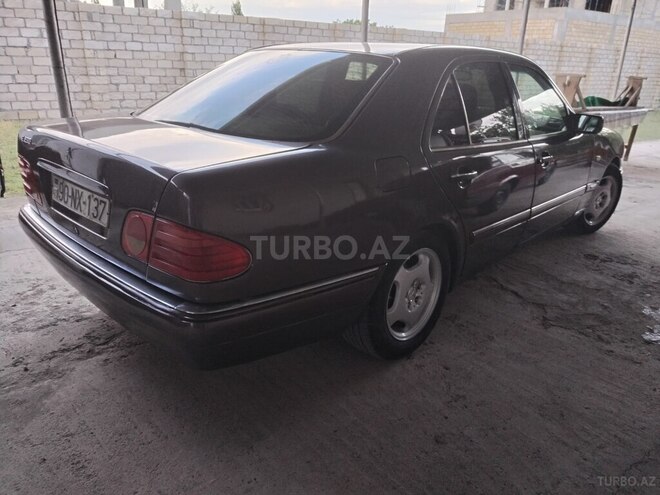 Mercedes E 230 1996, 545,625 km - 2.3 l - Tovuz