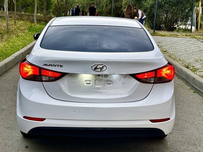 Hyundai Elantra 2015, 131,000 km - 1.6 l - Bakı