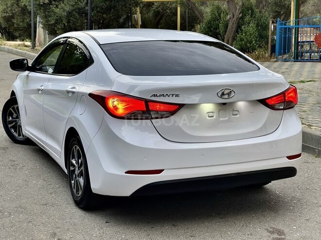 Hyundai Elantra 2015, 131,000 km - 1.6 l - Bakı
