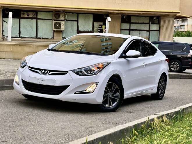 Hyundai Elantra 2015, 131,000 km - 1.6 l - Bakı