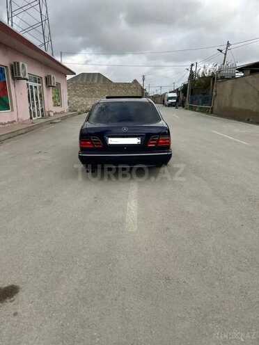 Mercedes E 220 d 2001, 436,000 km - 2.2 l - Bakı