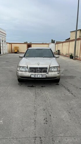 Mercedes C 180-3