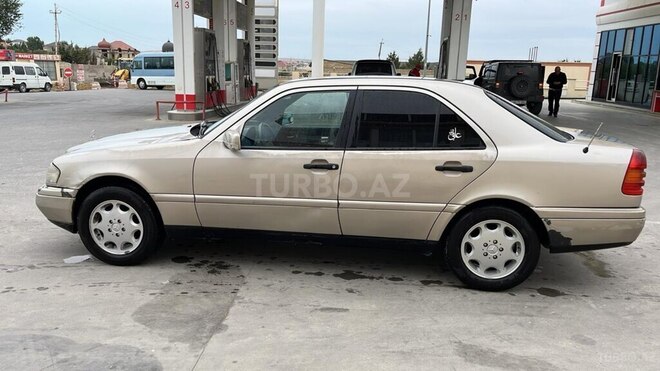Mercedes C 180-6