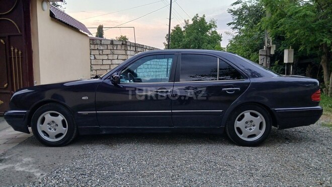 Mercedes E 240 1997, 318,652 km - 2.4 l - Ağstafa