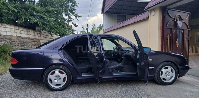 Mercedes E 240 1997, 318,652 km - 2.4 l - Ağstafa