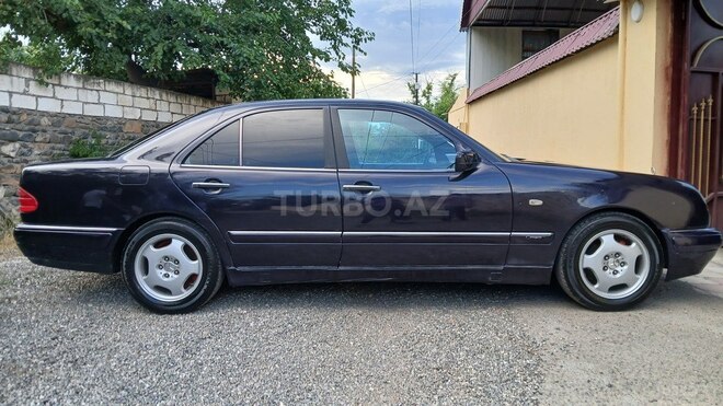 Mercedes E 240 1997, 318,652 km - 2.4 l - Ağstafa