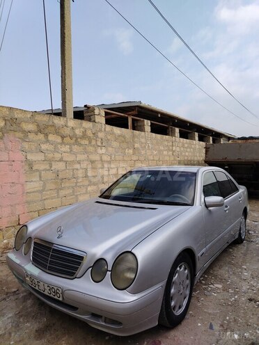 Mercedes E 220 d 2000, 608,500 km - 2.2 l - Bakı