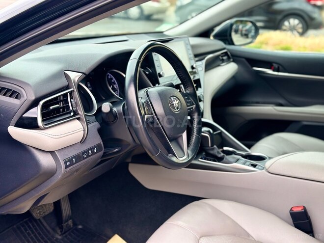 Toyota Camry-10