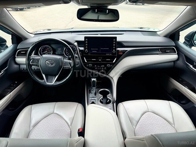 Toyota Camry-8
