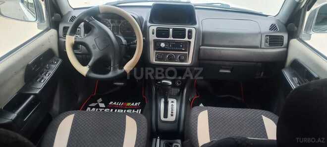 Mitsubishi Pajero io 2001, 301,000 km - 2.0 л - Sumqayıt