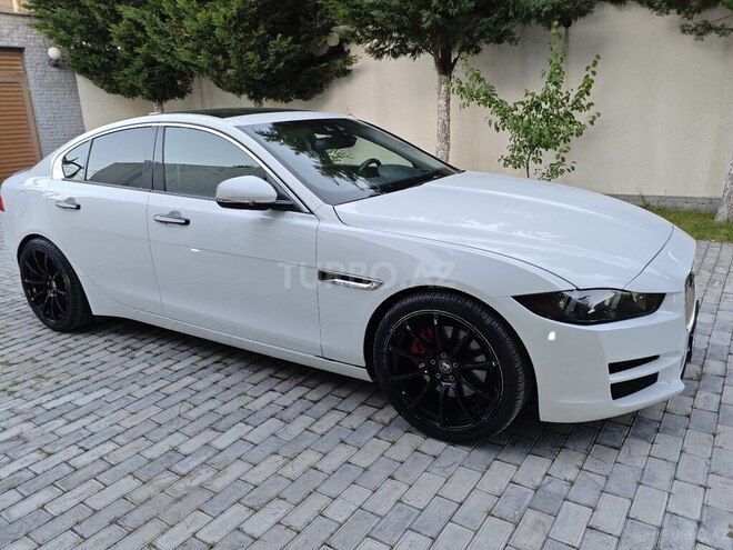 Jaguar XE 2017, 132,500 km - 2.0 l - Bakı