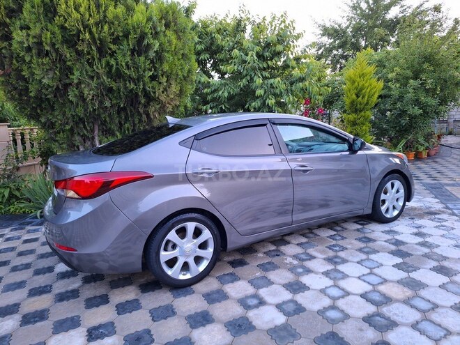 Hyundai Elantra 2014, 180,766 km - 1.8 л - Ağcabədi