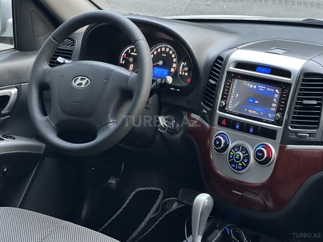 Hyundai Santa Fe-14