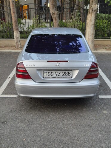 Mercedes E 220 d 2005, 368,558 km - 2.2 l - Bakı