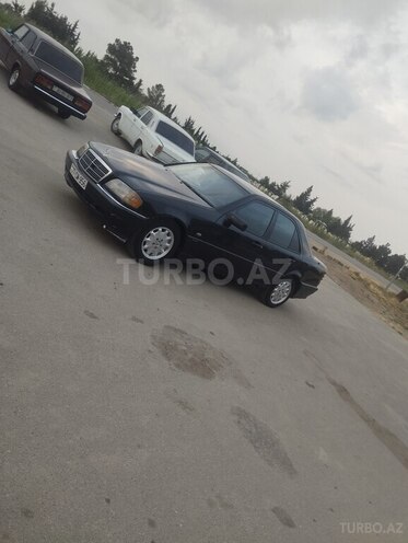 Mercedes C 220 d 1993, 500,000 km - 2.2 л - Salyan