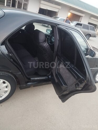 Mercedes C 220 d 1993, 500,000 km - 2.2 л - Salyan