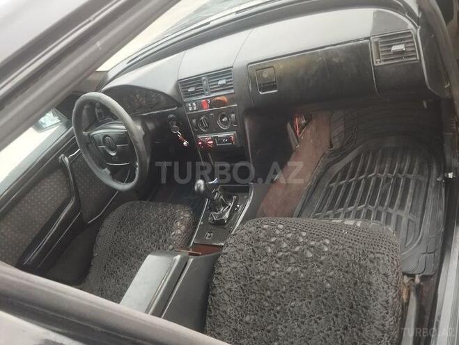 Mercedes C 220 d 1993, 500,000 km - 2.2 л - Salyan