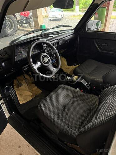 LADA (VAZ) Niva 2019, 97,000 km - 1.7 л - Astara