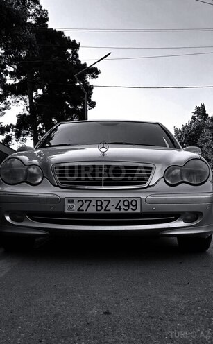 Mercedes C 240-1