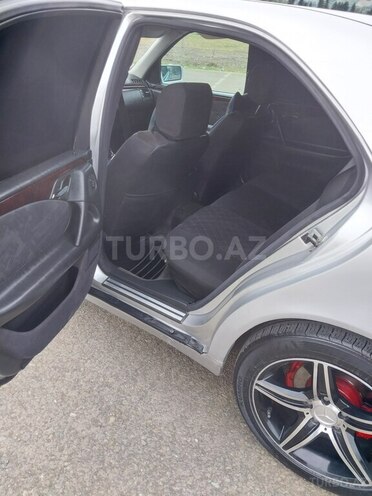 Mercedes E 200 d 1999, 236,000 km - 2.2 l - Astara