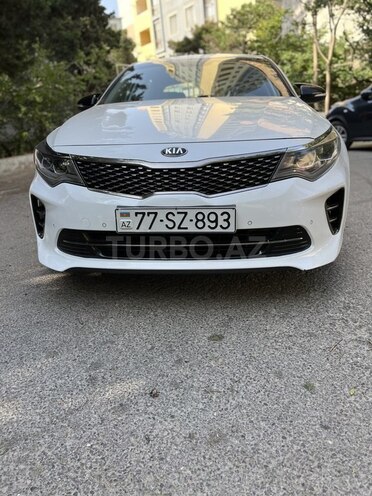 Kia K5-1