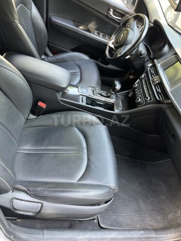 Kia K5-7