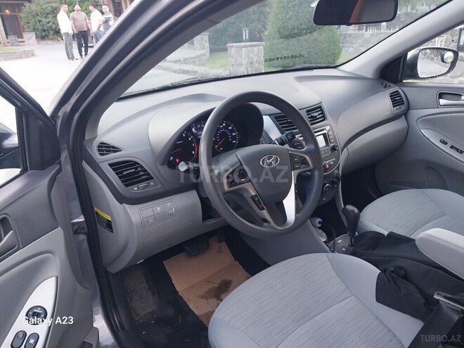 Hyundai Accent 2016, 173,809 km - 1.6 l - Qax