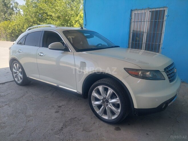 Infiniti FX35 2008, 24,000 km - 3.5 l - Ucar