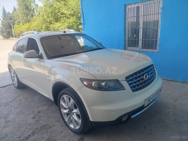 Infiniti FX35 2008, 24,000 km - 3.5 l - Ucar