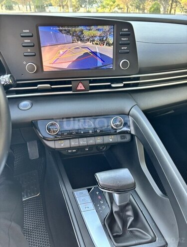 Hyundai Elantra 2022, 33,500 km - 1.6 l - Bakı
