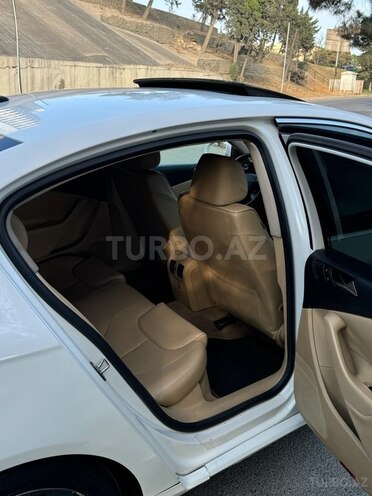 Volkswagen Passat 2006, 299,000 km - 2.0 l - Bakı