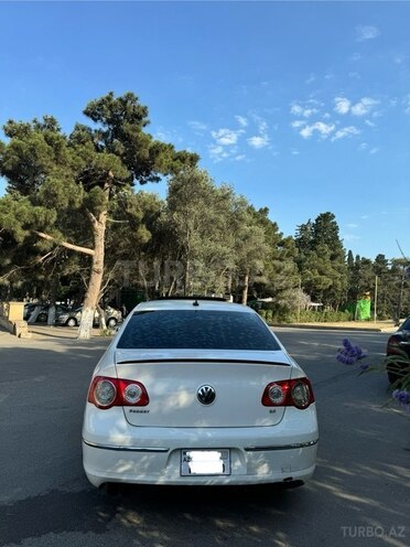 Volkswagen Passat 2006, 299,000 km - 2.0 l - Bakı