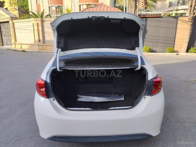 Toyota Corolla 2018, 46,000 km - 1.8 l - Bakı