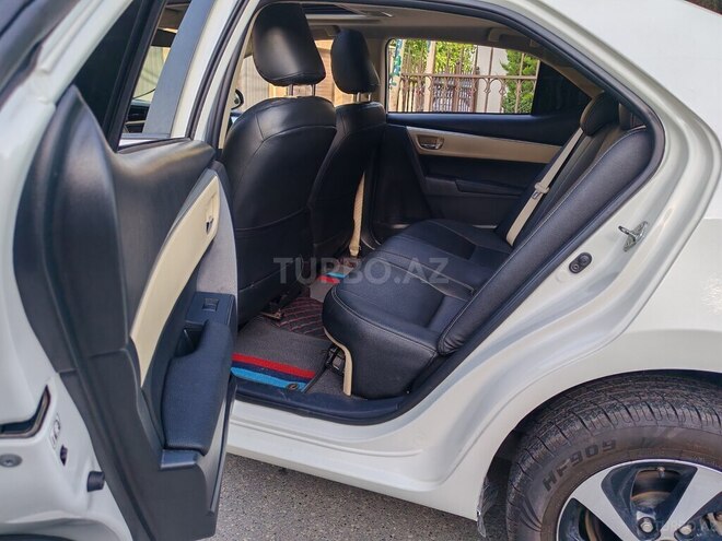 Toyota Corolla 2018, 46,000 km - 1.8 l - Bakı