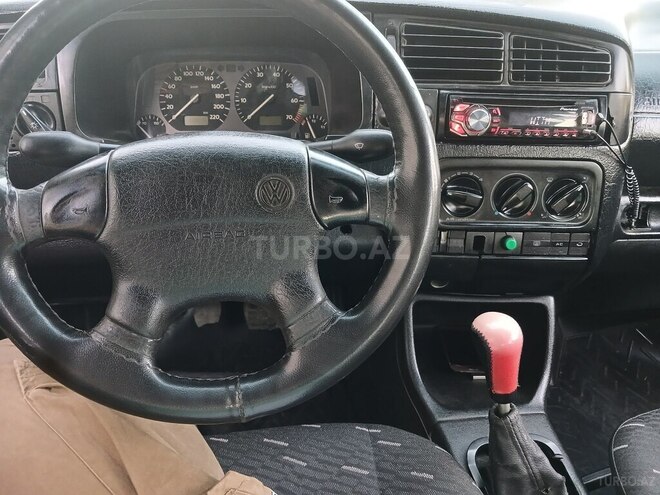 Volkswagen Golf 1996, 800,000 km - 2.0 l - Masallı