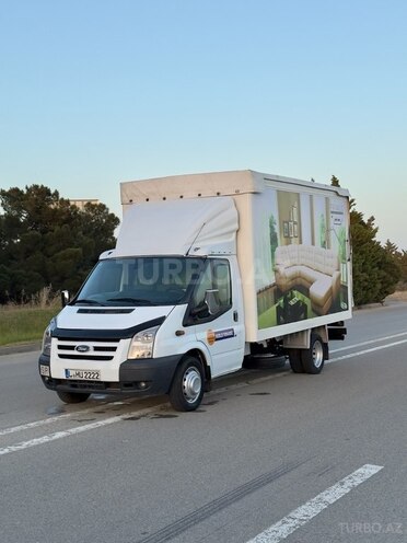 Ford Transit-7