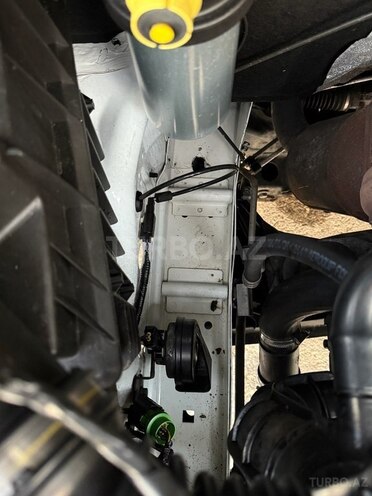 Ford Transit-17