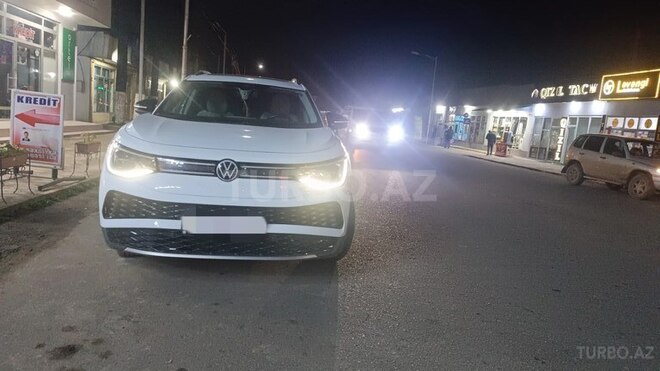 Volkswagen ID.6 2023, 21,900 km - 0.0 л - Xırdalan