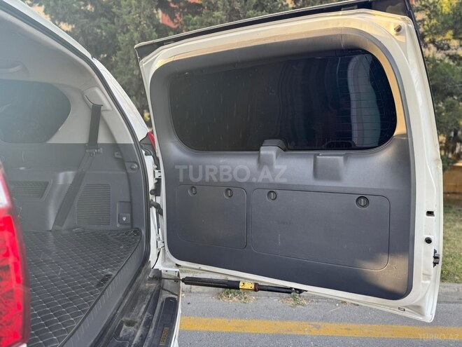 Toyota Land Cruiser Prado 2012, 219,000 km - 2.7 л - Bakı