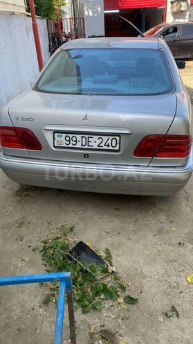 Mercedes E 240 1998, 380,000 km - 2.4 l - Bakı