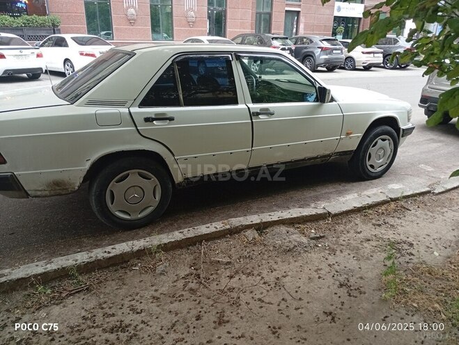 Mercedes 190 1989, 999,999 km - 2.0 л - Bakı