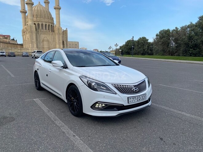 Hyundai Grandeur 2015, 218,552 km - 2.2 л - Bakı