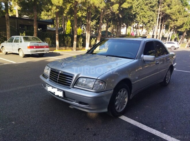 Mercedes C 200 1998, 260,000 km - 2.0 л - Sumqayıt