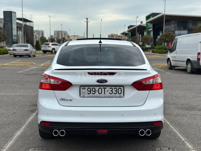 Ford Focus 2014, 137,000 km - 1.6 л - Bakı
