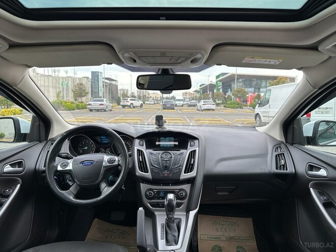 Ford Focus 2014, 137,000 km - 1.6 л - Bakı