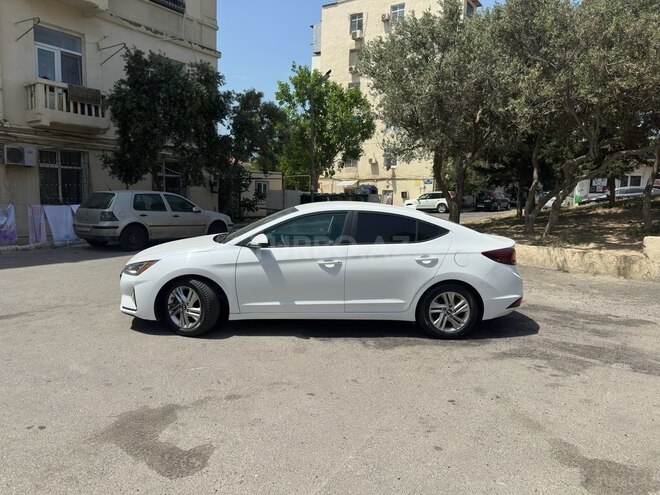 Hyundai Elantra 2019, 133,576 km - 2.0 l - Bakı